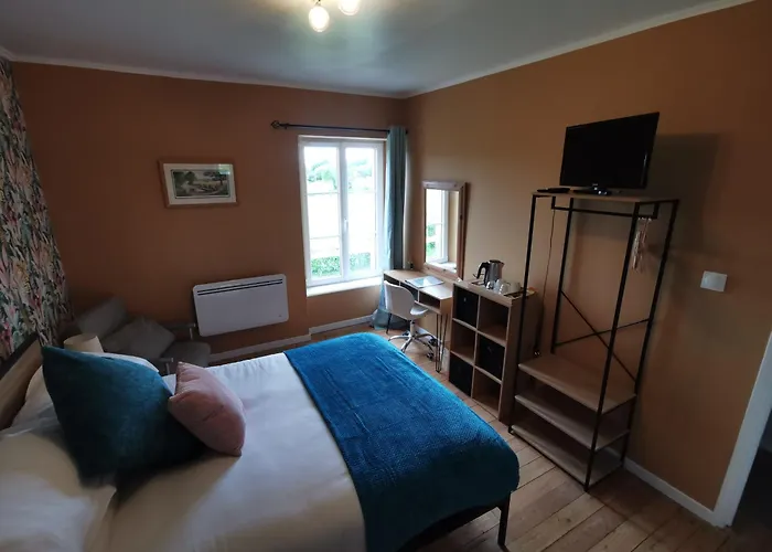 ベッド・アンド・ブレックファスト Number 4 Le Luot