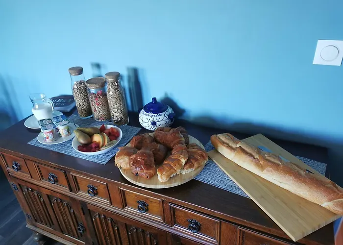 ベッド・アンド・ブレックファスト Number 4 3*