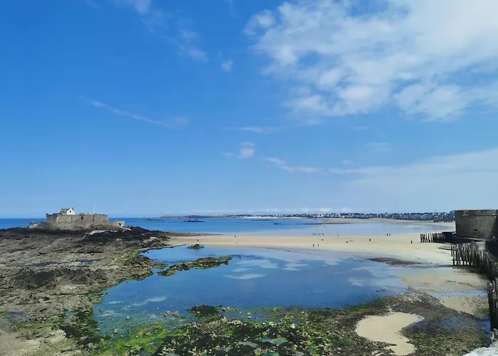 Number 4 ベッド・アンド・ブレックファスト 3*