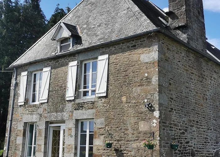 ベッド・アンド・ブレックファスト Number 4 Le Luot