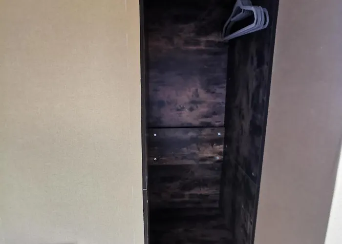 ベッド・アンド・ブレックファスト Number 4 3*