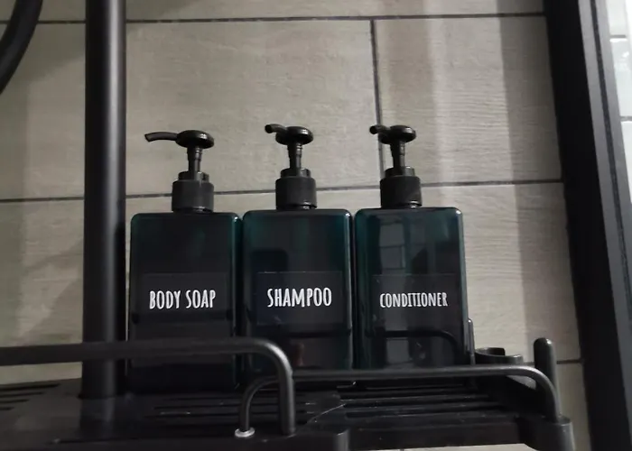 ベッド・アンド・ブレックファスト Number 4